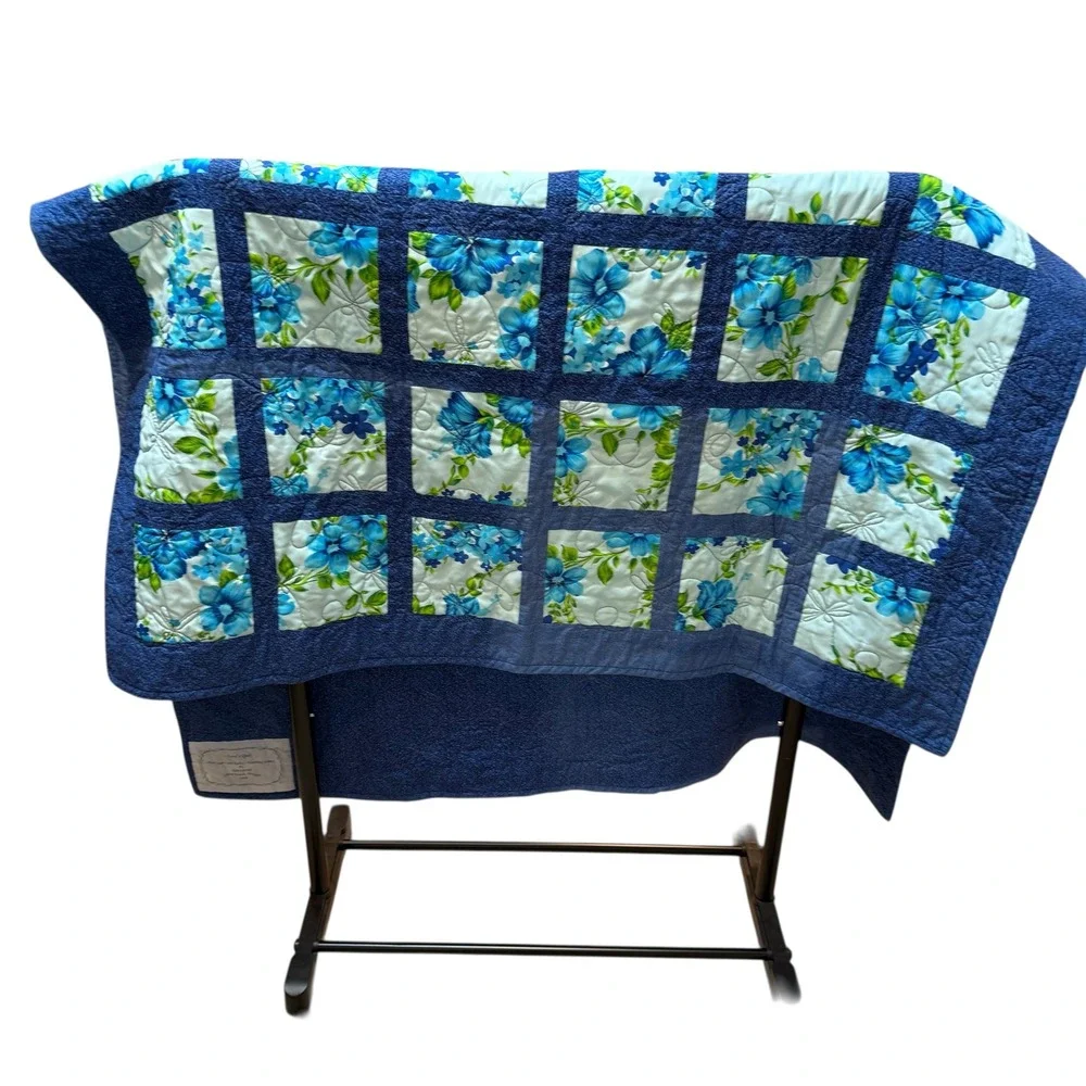 VTG Handmade Blue Floral Hibiscus Patchwork‎ Quilt Navy Tropical Coastal Blanket
